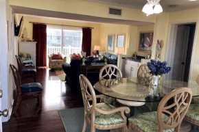 Coastal Condo in OIB NC!